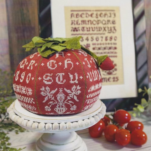 Tomato Tomahto - Needle and Moss