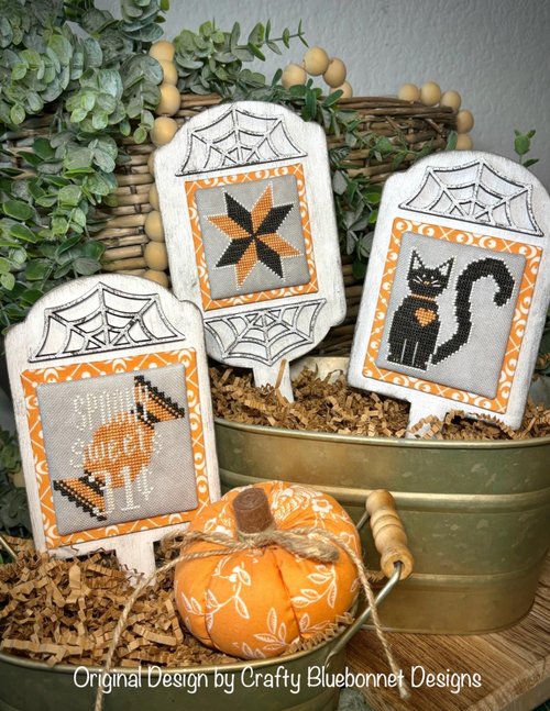 Halloween Stitchy Stakes - Crafty Bluebonnet Designs