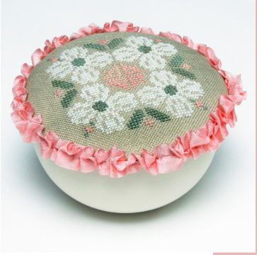 Dogwoods in the Round- Heart in Hand