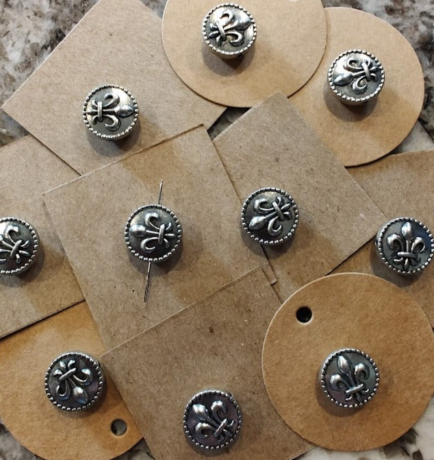 Needleminder- Silver-LaFleur w/needle hole
