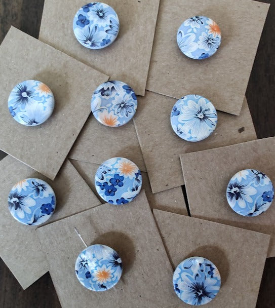 Needleminder- Blue Floral w/needle hole