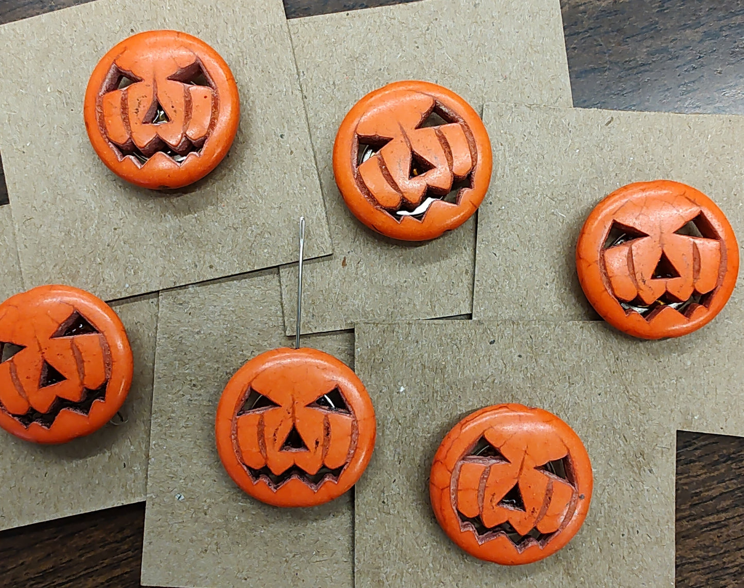 Needleminder- Pumpkin w/needle hole