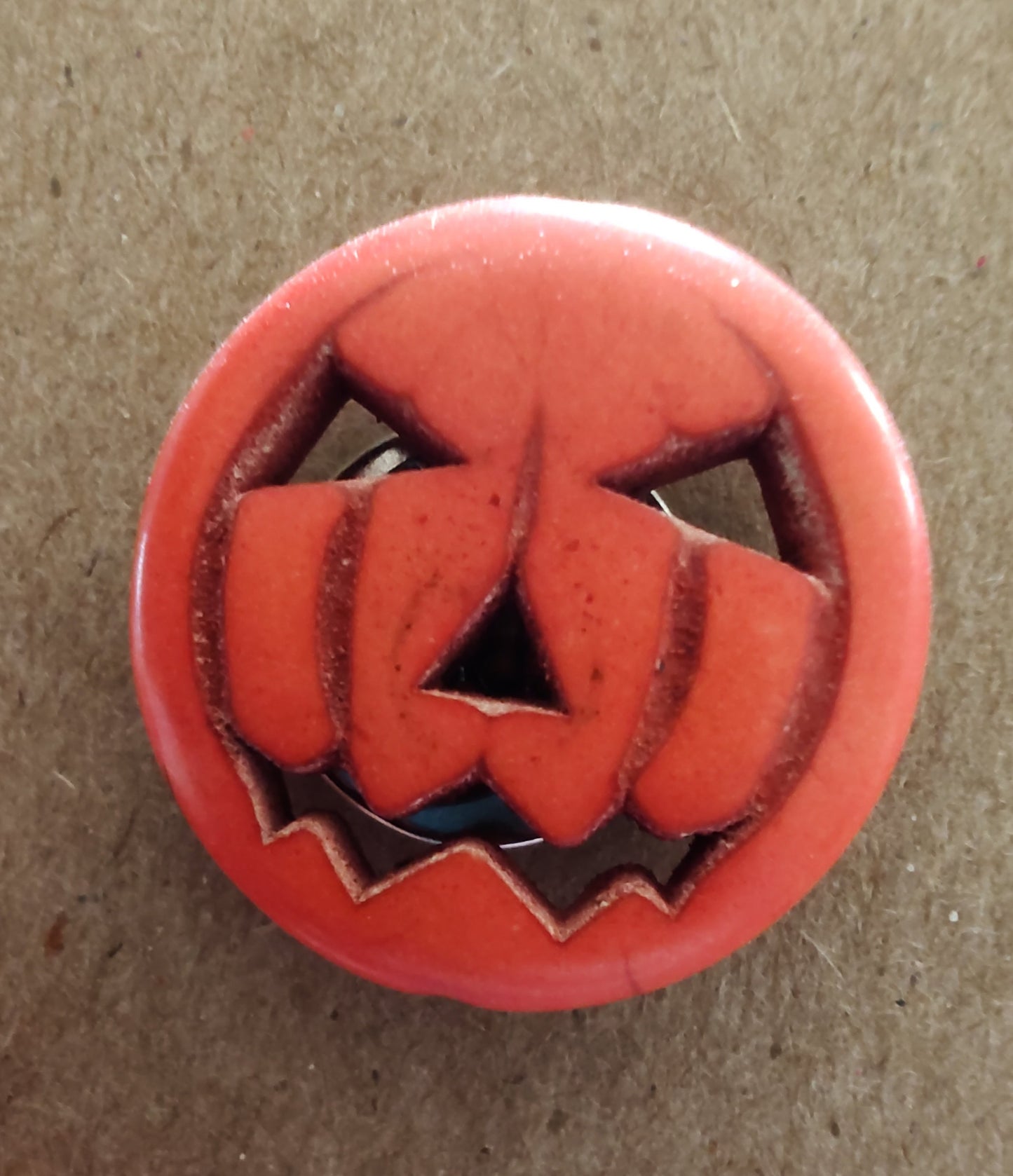 Needleminder- Pumpkin w/needle hole