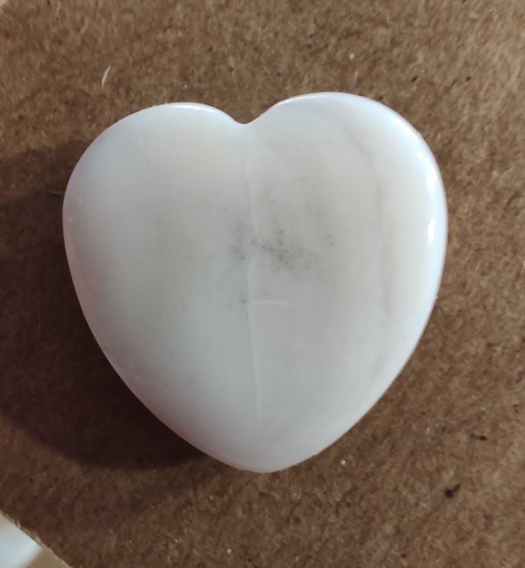 Needle Minder - White Pearl Heart