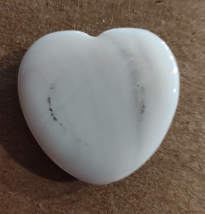 Needle Minder - White Pearl Heart