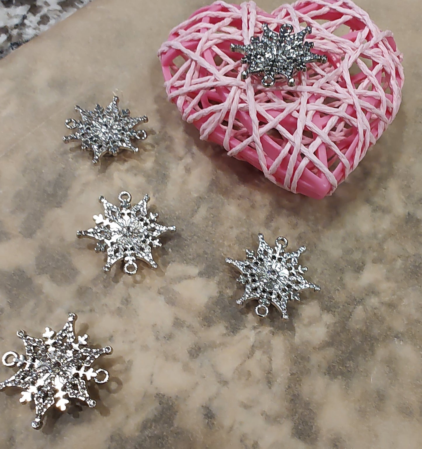 Needle Minder - Silver Snowflake