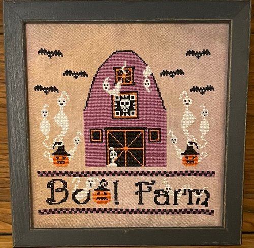 The Boo Farm by Mani di Donna