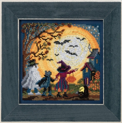 Moonlit Treaters- Mill Hill Kit